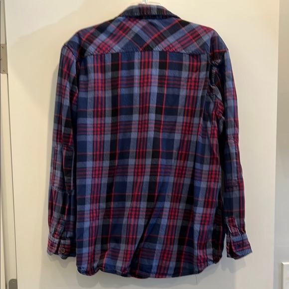 Plaid Button-Up Shirt in Blue and Red-men’s XL - Picture 5 of 5